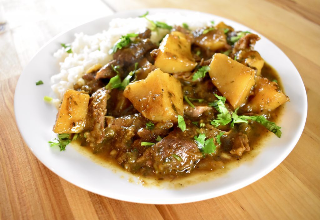 Lebanese goose and potato yekhne