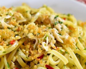 crab linguine with hericium